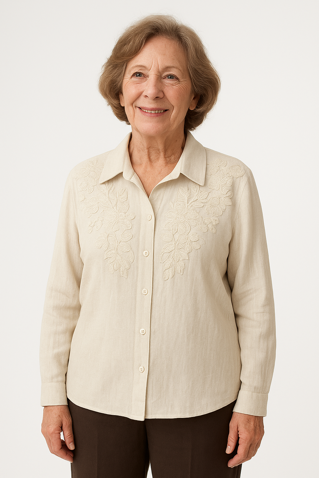 Camisa blanca con bordado floral